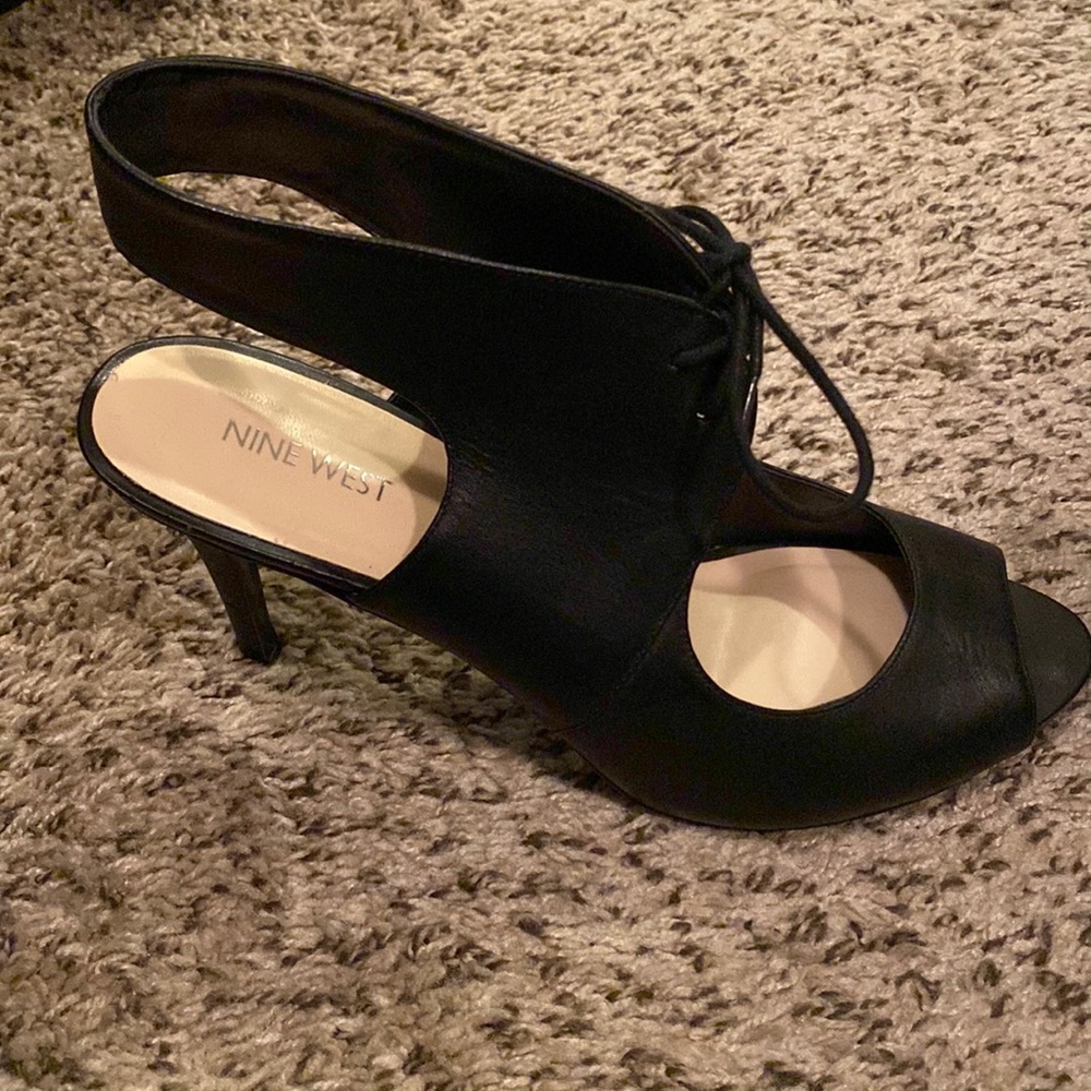 Nine West black heels size 11